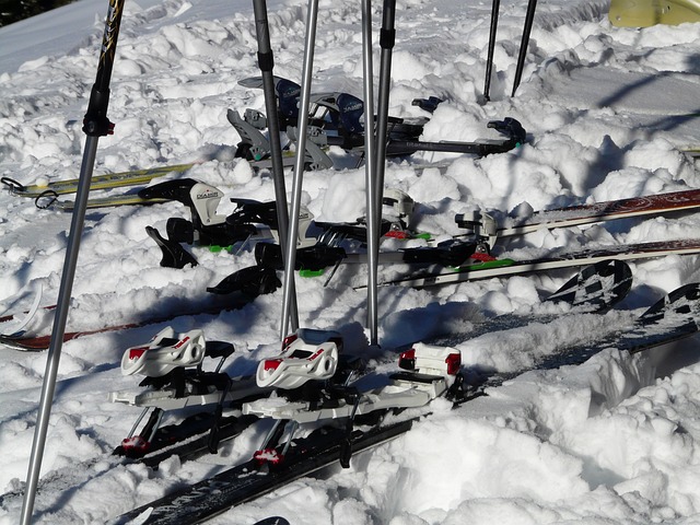 Location de matériel de ski nautique : Trouvez l’équipement parfait pour votre journée sur le lac