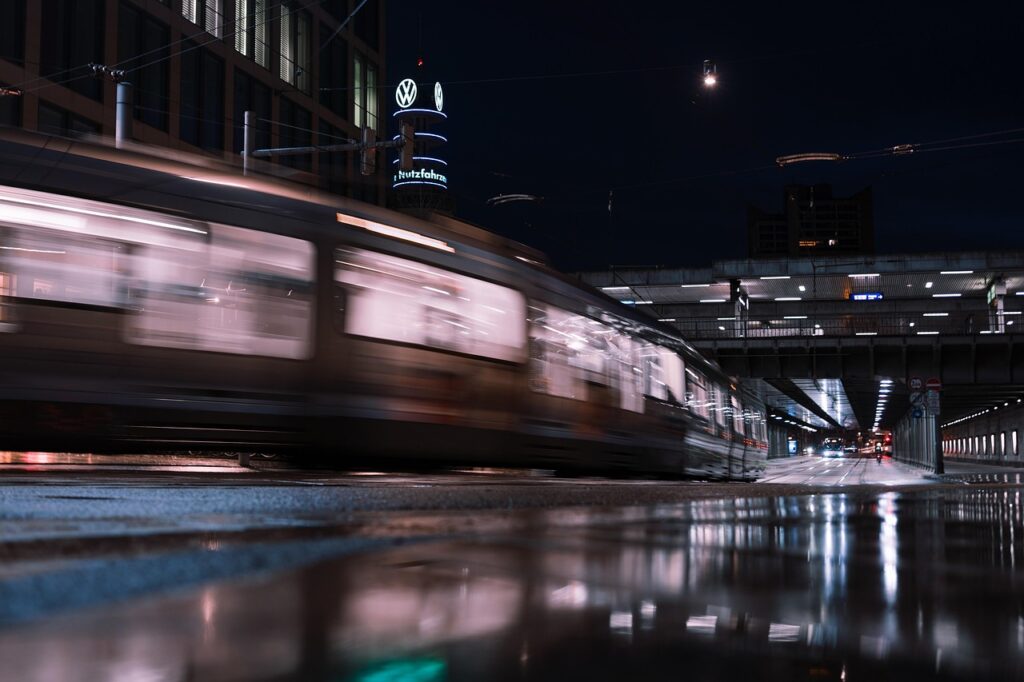 découvrez les voyages en train de nuit à travers l'europe, pour une expérience confortable et économique entre les plus grandes villes du continent.
