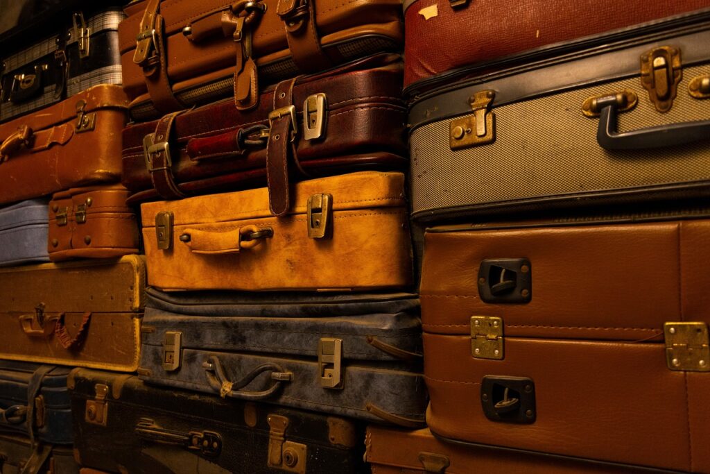 découvrez notre sélection de valises cabine, pratiques et élégantes, pour voyager léger et garder vos essentiels à portée de main.